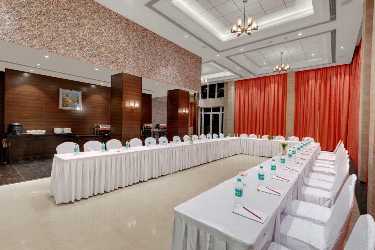 The Fern Residency, Satara Maharashtra Hotel Exterior foto